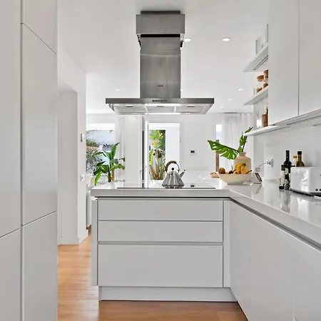 Beachfront Casa Blanca Ref #31 Holiday home