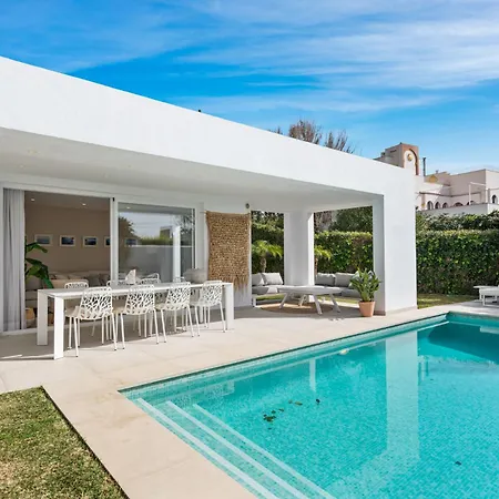 Holiday home Beachfront Casa Blanca Ref #31 Marbella